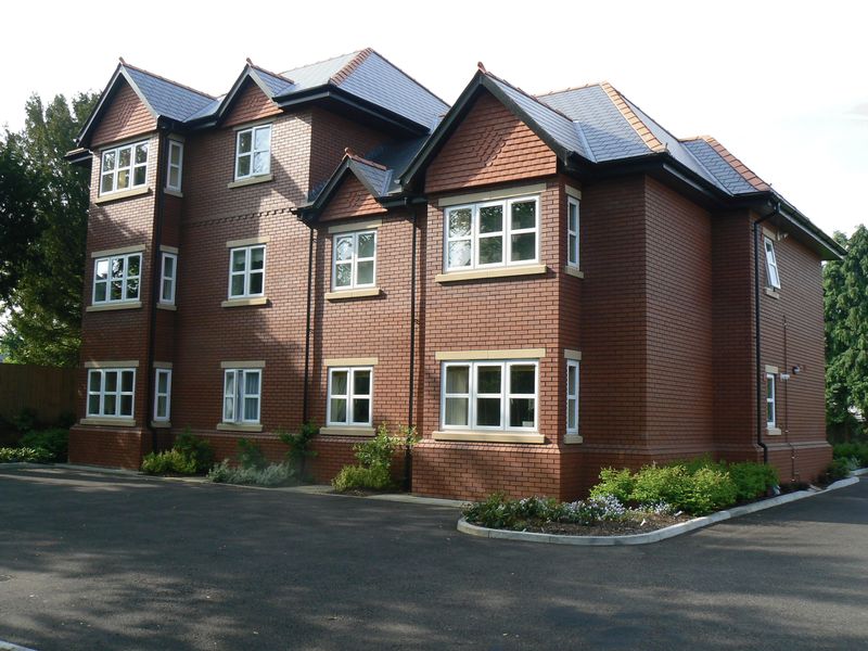 2 bed Flat for sale in Penarth Mouseprice