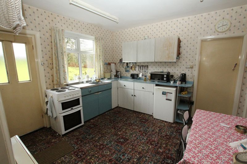 2 bed Detached Bungalow for sale in Stokeontrent Mouseprice