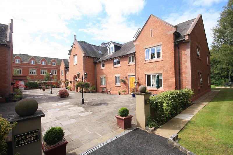 2 bed Apartment for sale in Alderley Edge Mouseprice